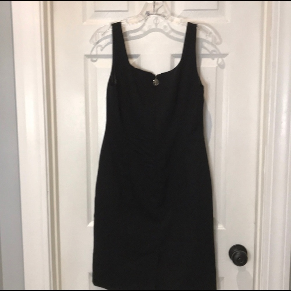 Elie Tahari Dress. In perfect condition-worn once.